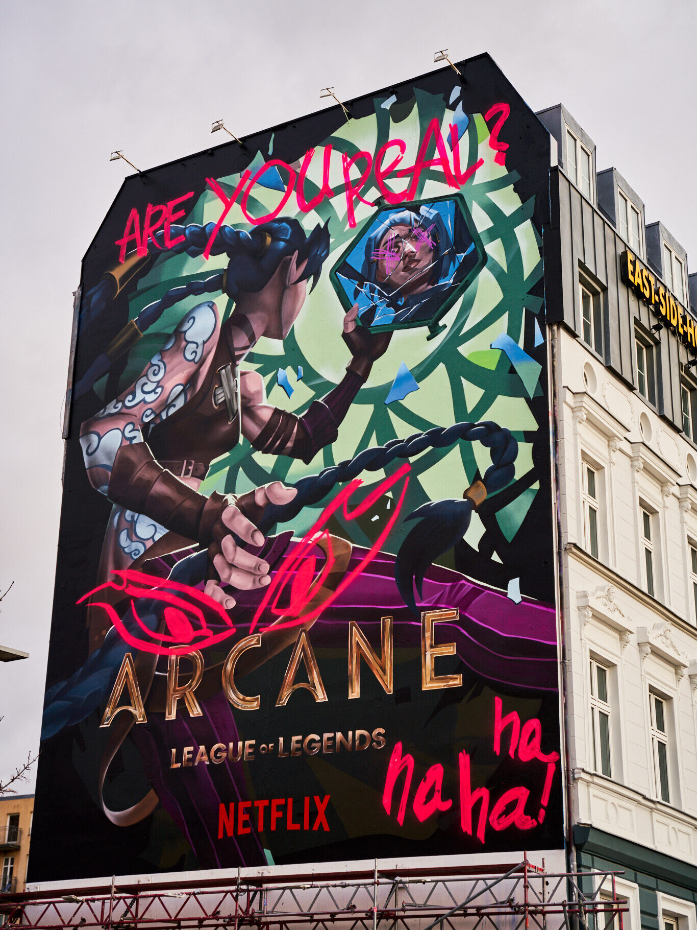 Fractured Reflections — Promotional Illustration and Mural Art for Entertainment Campaigns 3 janio garcia arcane berlin finalmurals 11 edited